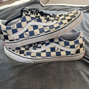 Black and blue checkered old skool Vans big check